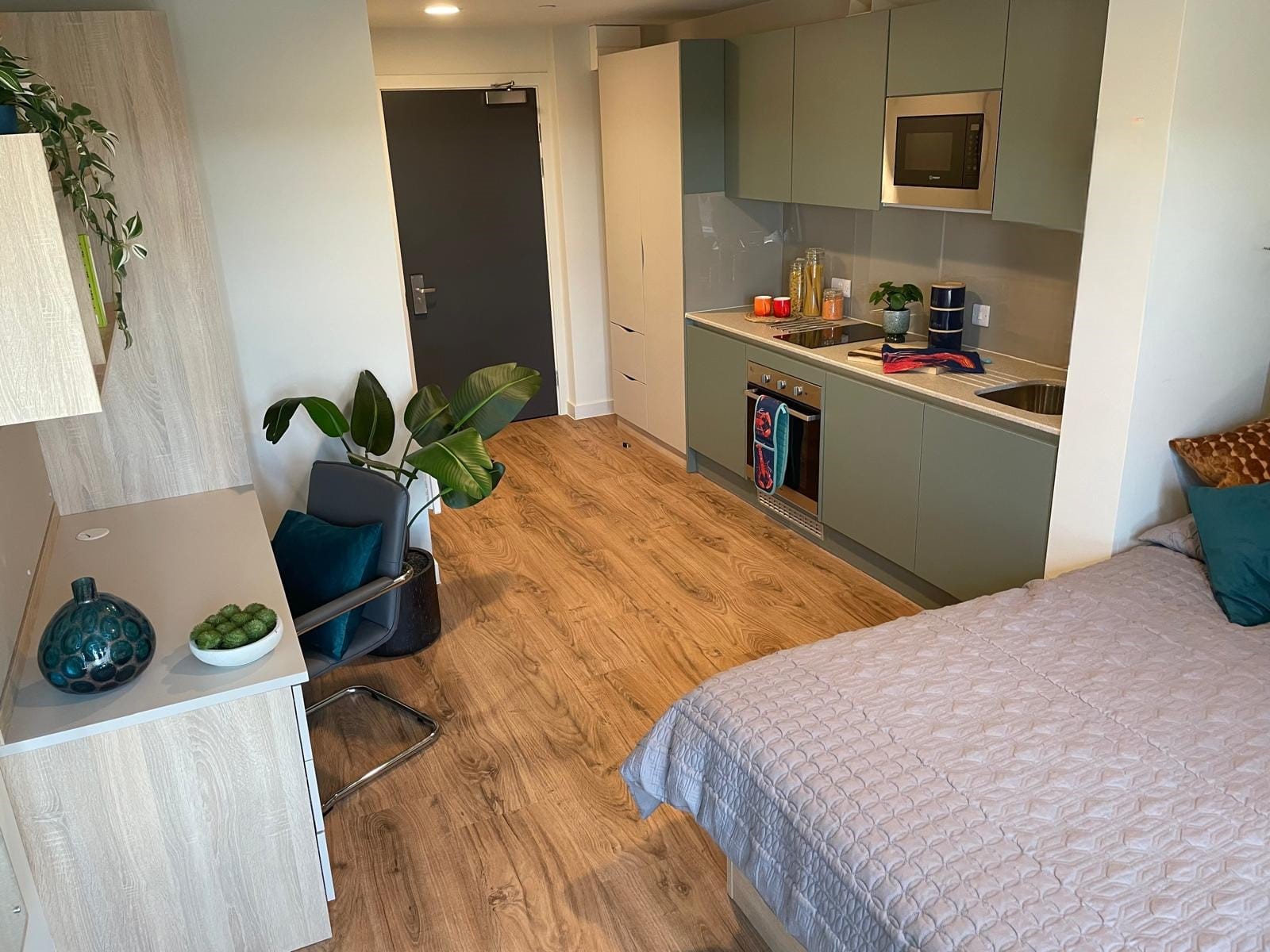  Silver Studio – Low Floor  -  Redgate  - Gallery -  1