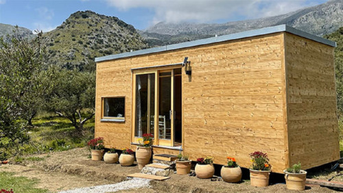 Brilliant complex near Foteinari Beach