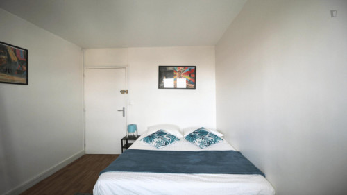 Delightful double bedroom in Saint Blaise