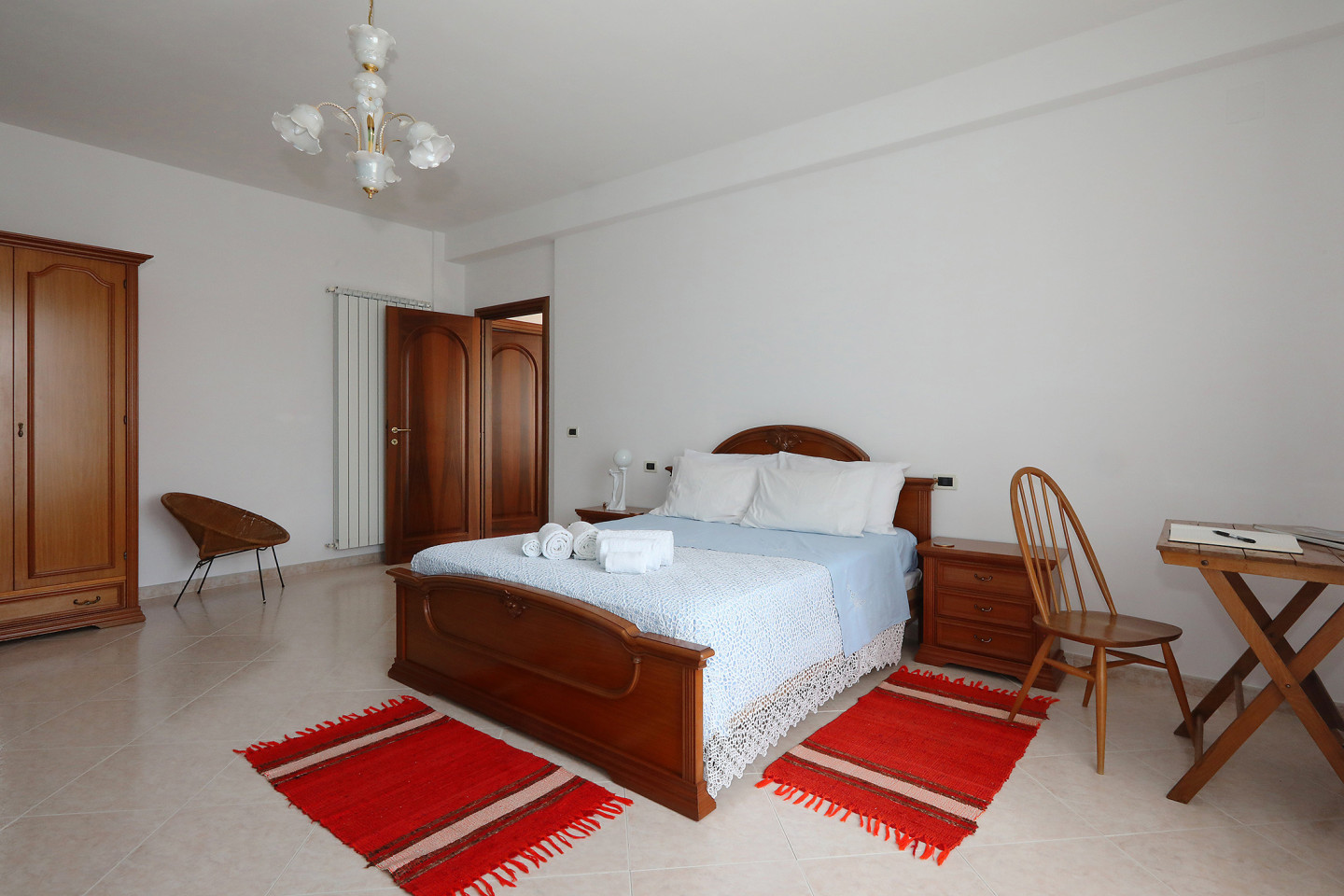 Luxury Private Double (shared Occupancy) - Gorgeous villa near Sentiero Frassati Roseto-Biccari Home - Gallery - 7