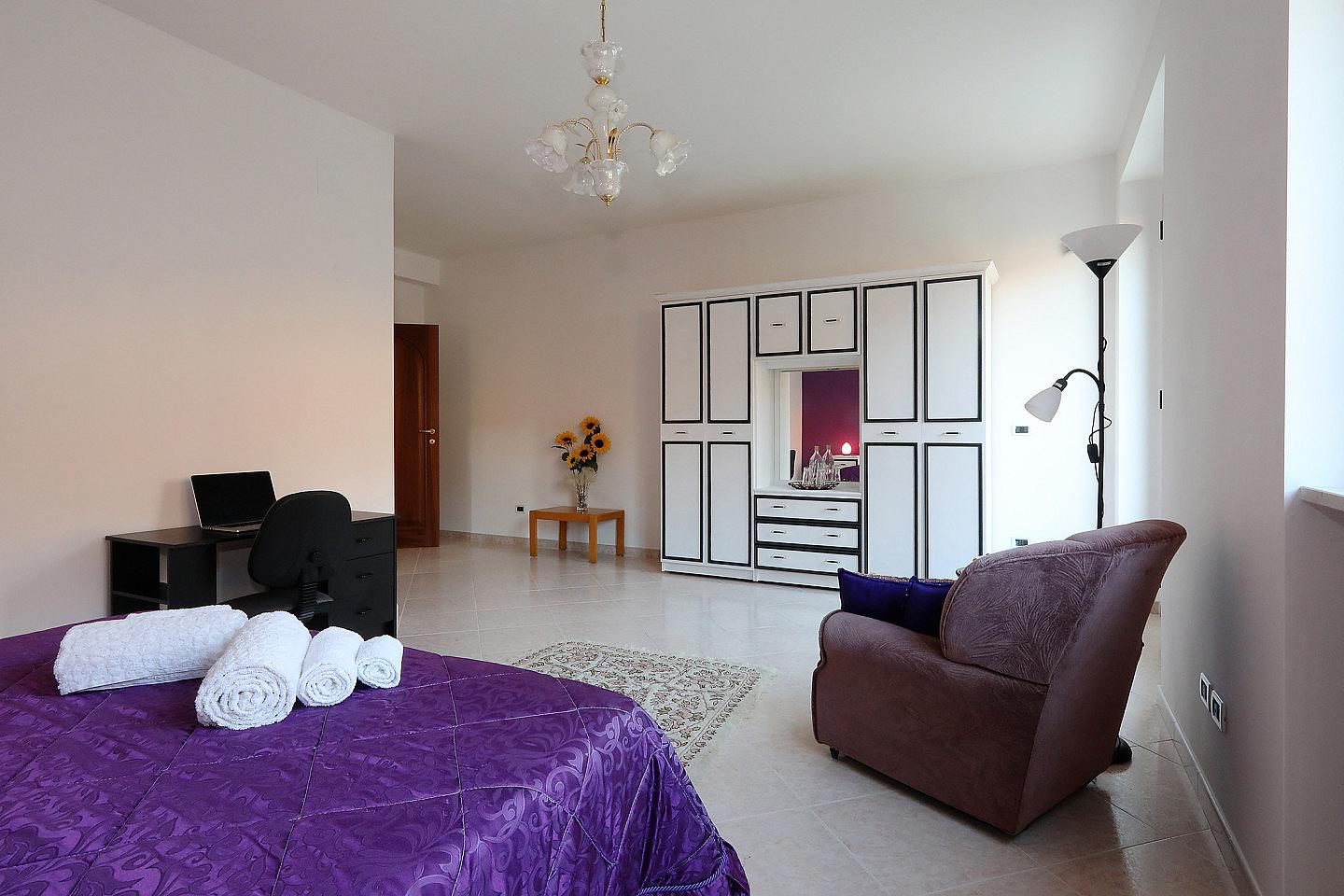Luxury Twin Or Double (shared Occupancy) - Gorgeous villa near Sentiero Frassati Roseto-Biccari Home - Gallery - 10
