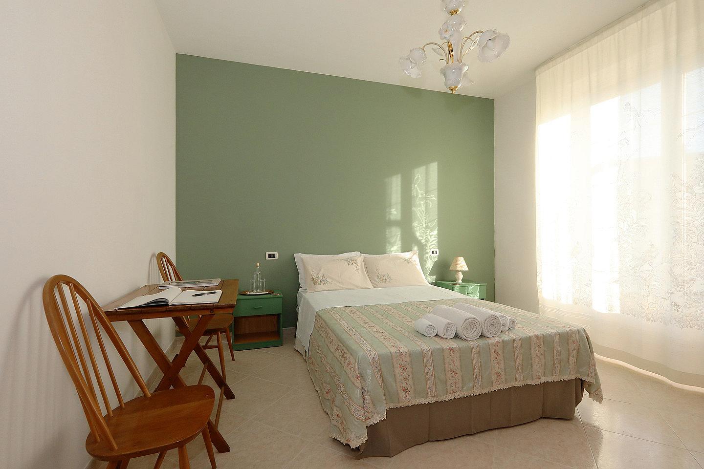 Private Double (single Occupancy) - Gorgeous villa near Sentiero Frassati Roseto-Biccari Home - Gallery - 10