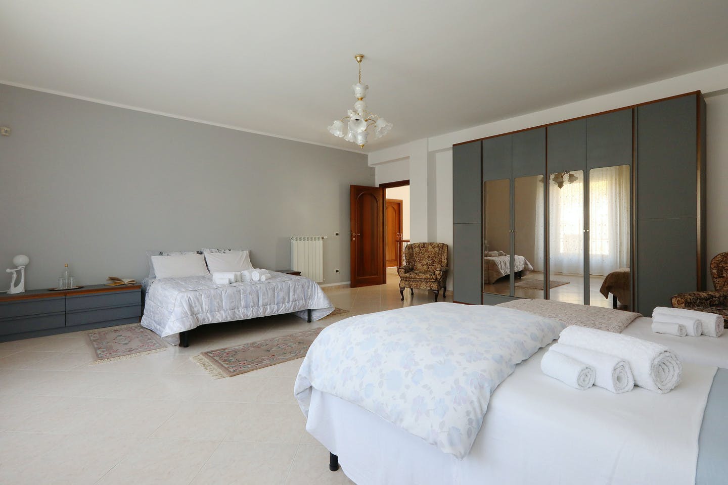 Bed In A 3-Bed Gender Separated Room - Gorgeous villa near Sentiero Frassati Roseto-Biccari Home - Gallery - 1