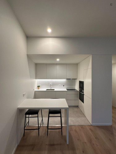 Elegant 1-bedroom apartment near Universidade Fernando Pessoa