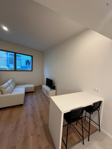 Elegant 1-bedroom apartment near Universidade Fernando Pessoa
