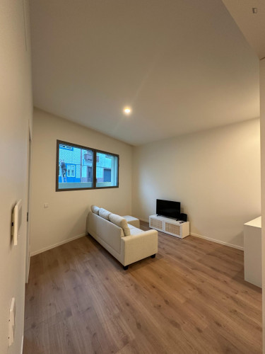 Elegant 1-bedroom apartment near Universidade Fernando Pessoa