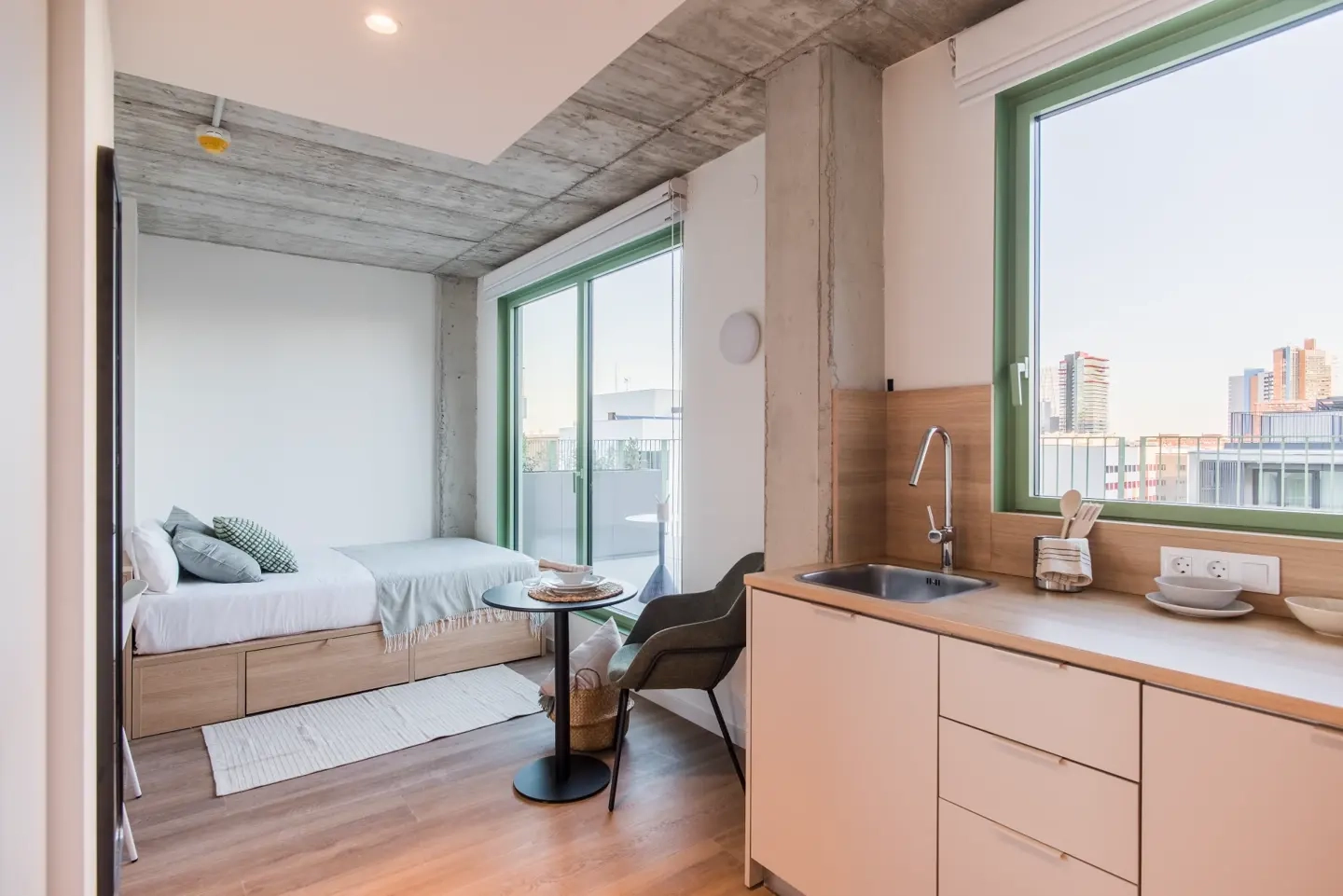 Studio Superior With Balcony - 1
