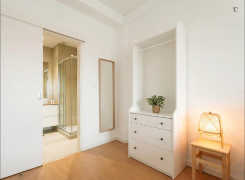 Very elegant 3-bedroom apartment near the Casa da Música metro - Gallery - 6