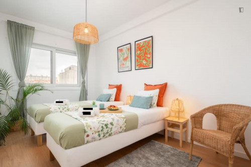 Very elegant 3-bedroom apartment near the Casa da Música metro - Gallery - 13
