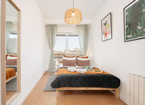 Very elegant 3-bedroom apartment near the Casa da Música metro
