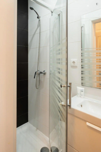 Very elegant 3-bedroom apartment near the Casa da Música metro - Gallery - 18