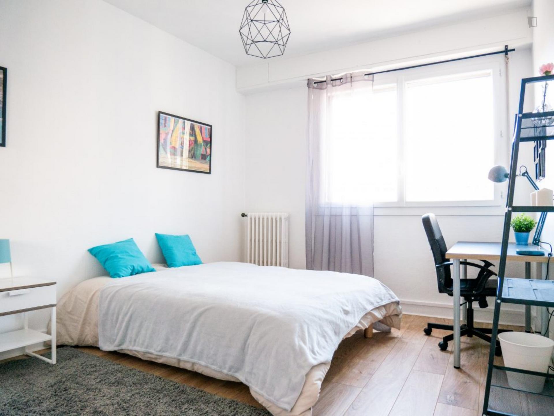 Nice spacious room - 14m² - TO10