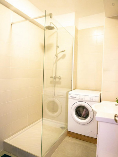 Nice spacious room - 14m² - TO10 - Gallery - 6