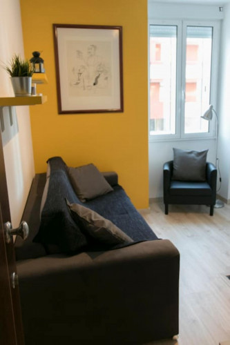 Comfy 1-bedroom flat in penedo da Saudade