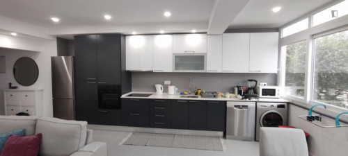 Lovely double bedroom in Almada - Gallery - 8