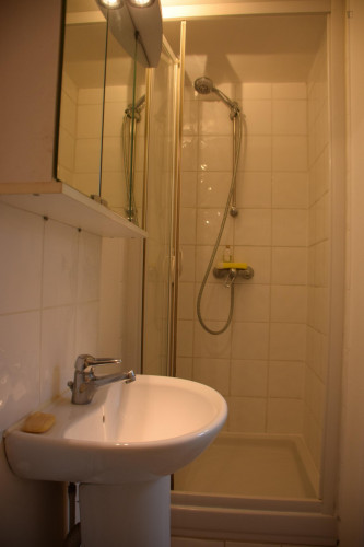 Homely studio apartment in proximity of Tour Eiffel - Gallery - 9