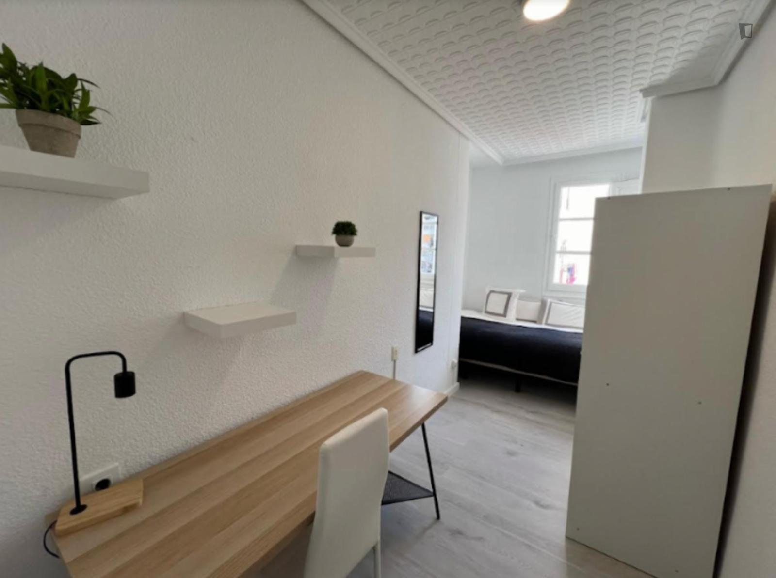 Snug Single Bedroom Near Gulliver Park - Snug single bedroom near Gulliver park - Gallery - 1