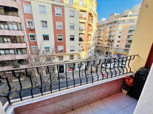 Cool single bedroom with balcony near Gulliver park
