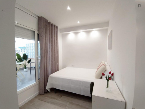 Double bed (1,50) with private terrace