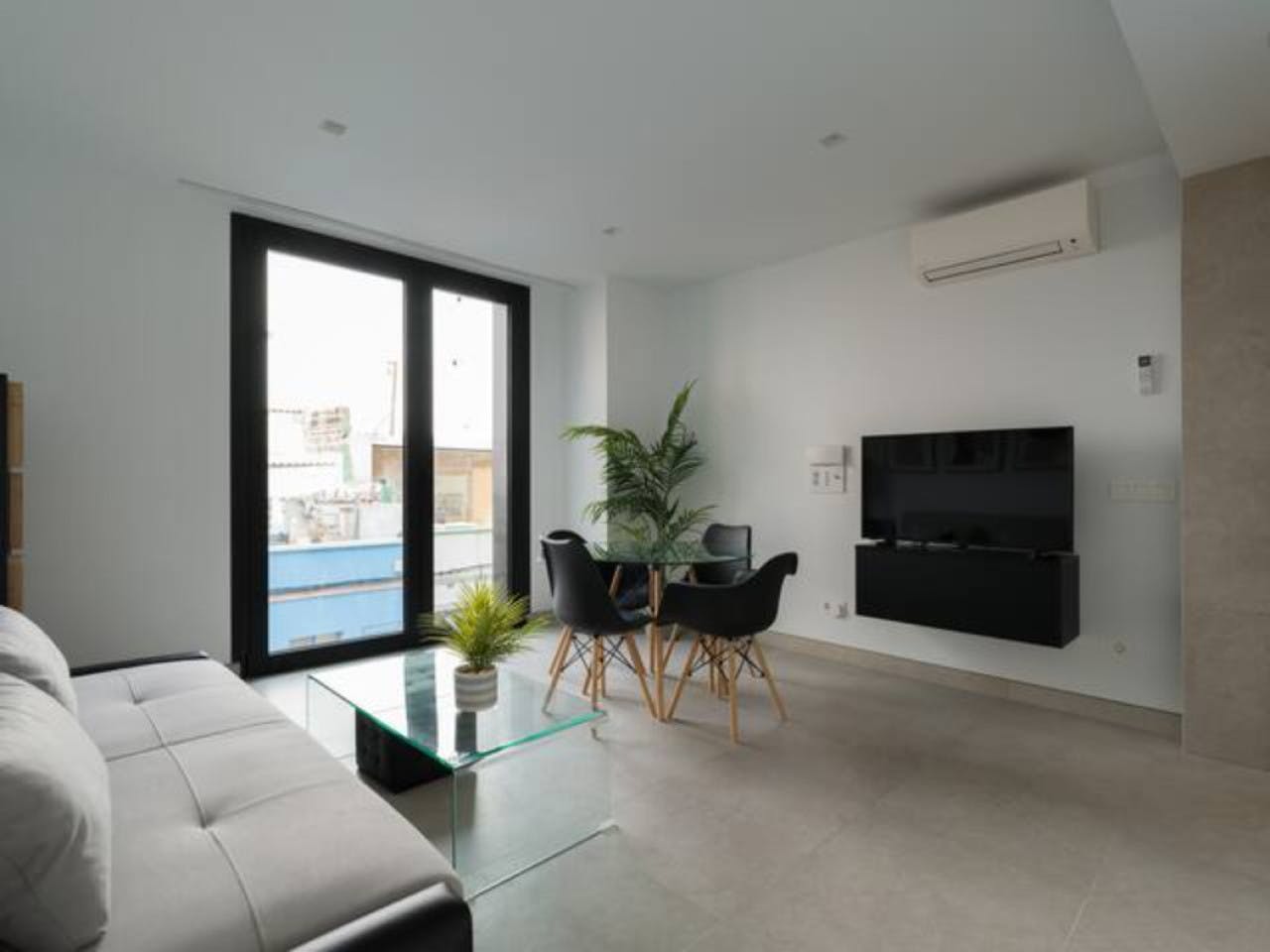 1 Bedroom Apartment (1A) - Vibrant Coliving Community for Remote Workers in Tranquil Guanarteme Near Beaches - Gallery - 6