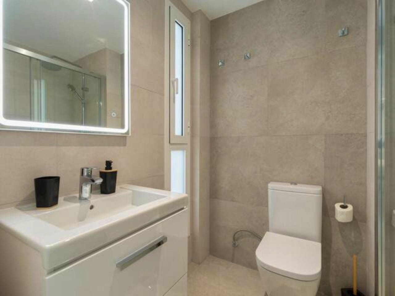 1 Bedroom Apartment (1B) - Vibrant Coliving Community for Remote Workers in Tranquil Guanarteme Near Beaches - Gallery - 13