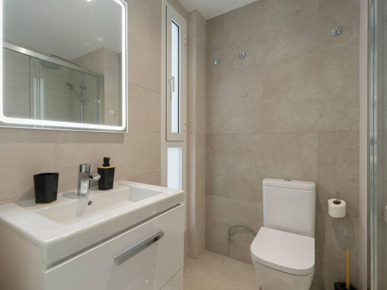 1 Bedroom Apartment (1B) - Vibrant Coliving Community for Remote Workers in Tranquil Guanarteme Near Beaches - Gallery - 27