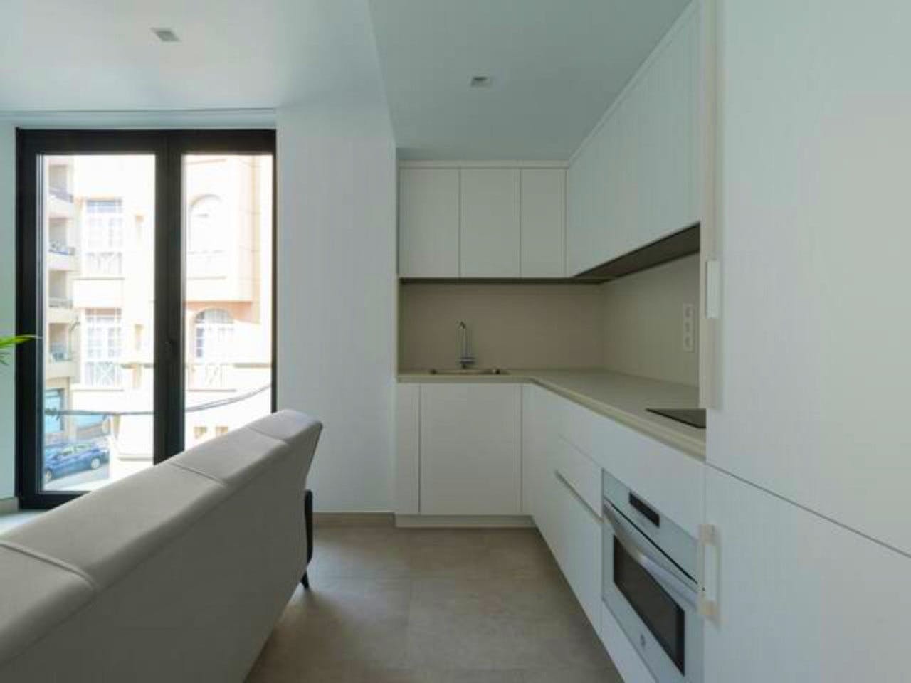 1 Bedroom Apartment (1B) - Vibrant Coliving Community for Remote Workers in Tranquil Guanarteme Near Beaches - Gallery - 11