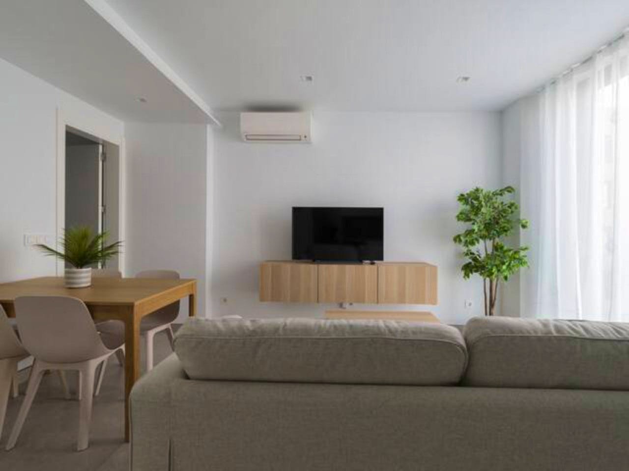 1 Bedroom Apartment (2B) - Vibrant Coliving Community for Remote Workers in Tranquil Guanarteme Near Beaches - Gallery - 12