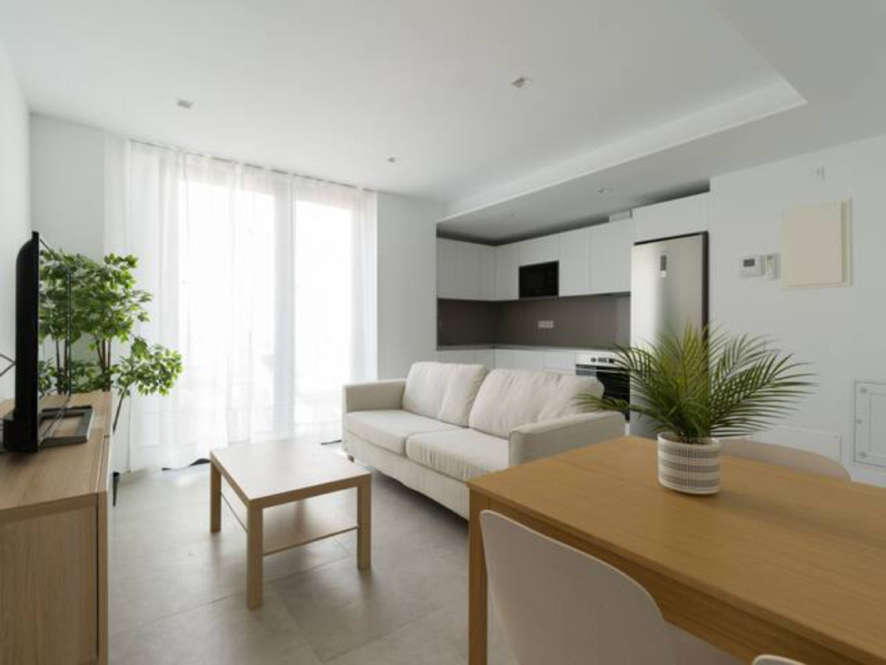 1 Bedroom Apartment (2B) - Vibrant Coliving Community for Remote Workers in Tranquil Guanarteme Near Beaches - Gallery - 15