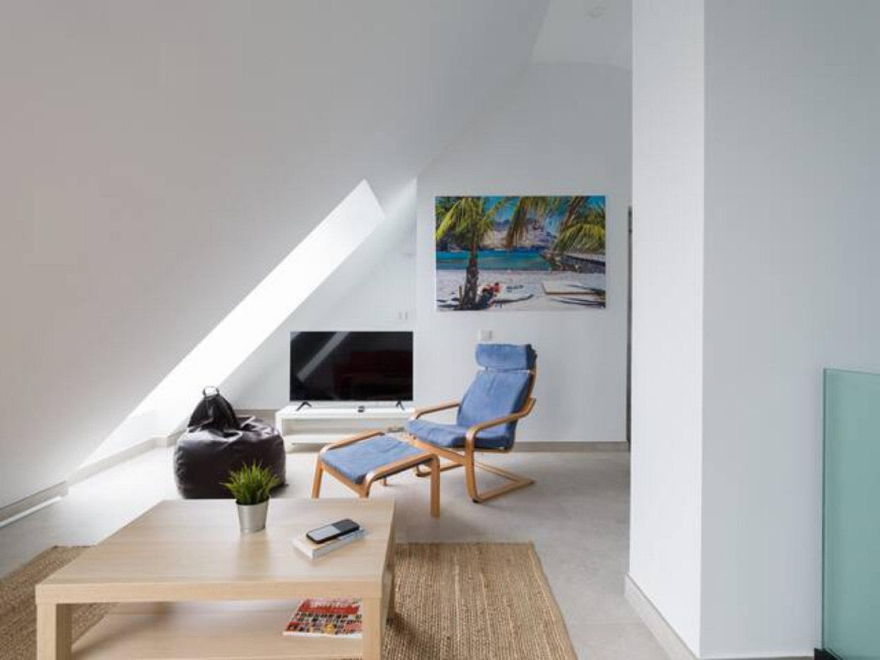 Penthouse Apartment - Vibrant Coliving Community for Remote Workers in Tranquil Guanarteme Near Beaches - Gallery - 29