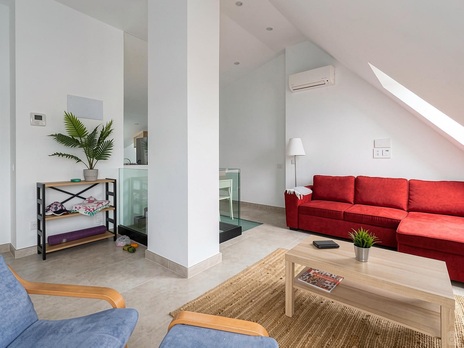 Penthouse Apartment - Vibrant Coliving Community for Remote Workers in Tranquil Guanarteme Near Beaches - Gallery - 37