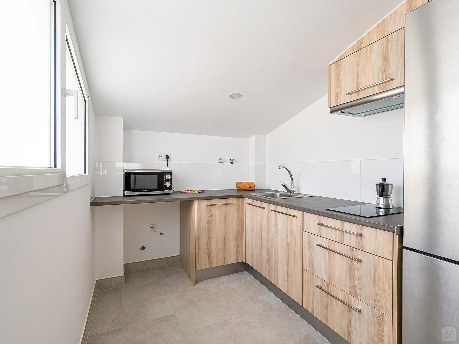 Penthouse Apartment - Vibrant Coliving Community for Remote Workers in Tranquil Guanarteme Near Beaches - Gallery - 41