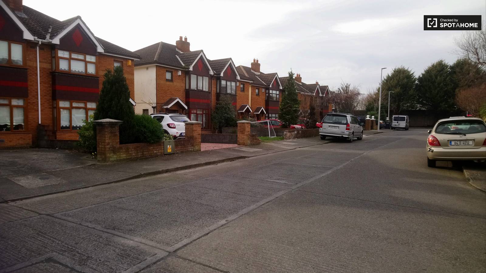 Cosy room for rent in 4-bedroom apartment in Glasnevin