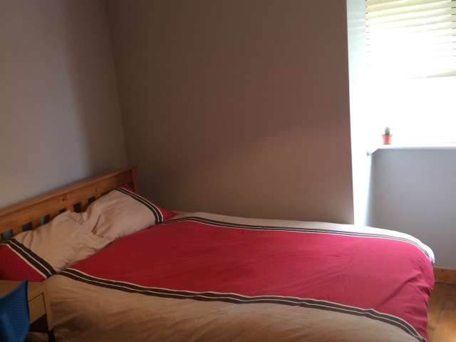 Cosy room for rent in 4-bedroom apartment in Glasnevin