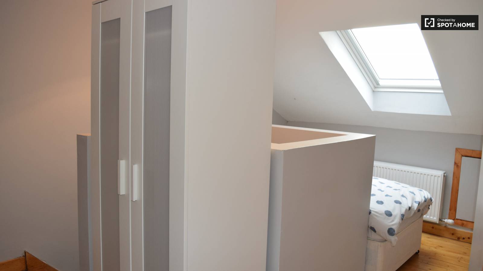  Room For Rent In 4-Bedroom Apartment  -  Cosy room for rent in 4-bedroom apartment in Glasnevin  - Gallery -  3