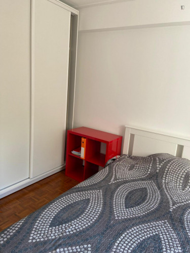 Appealing double bedroom near Parque Verde do Mondego