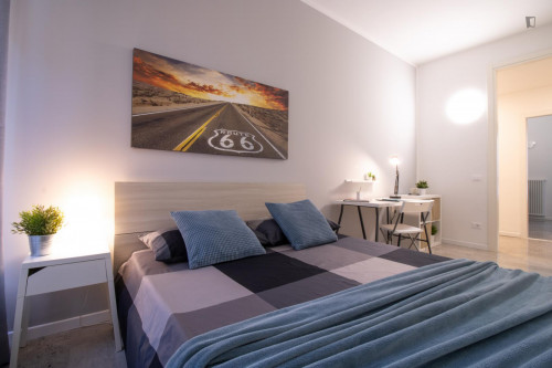 Cool double bedroom near Campo Marzio