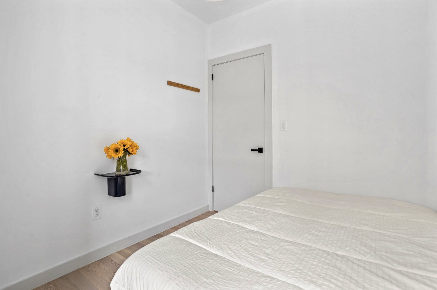  Standard Room With Private Bathroom  -  Cozy Bright Apt. near Morris-Jumel Mansion  - Gallery -  3