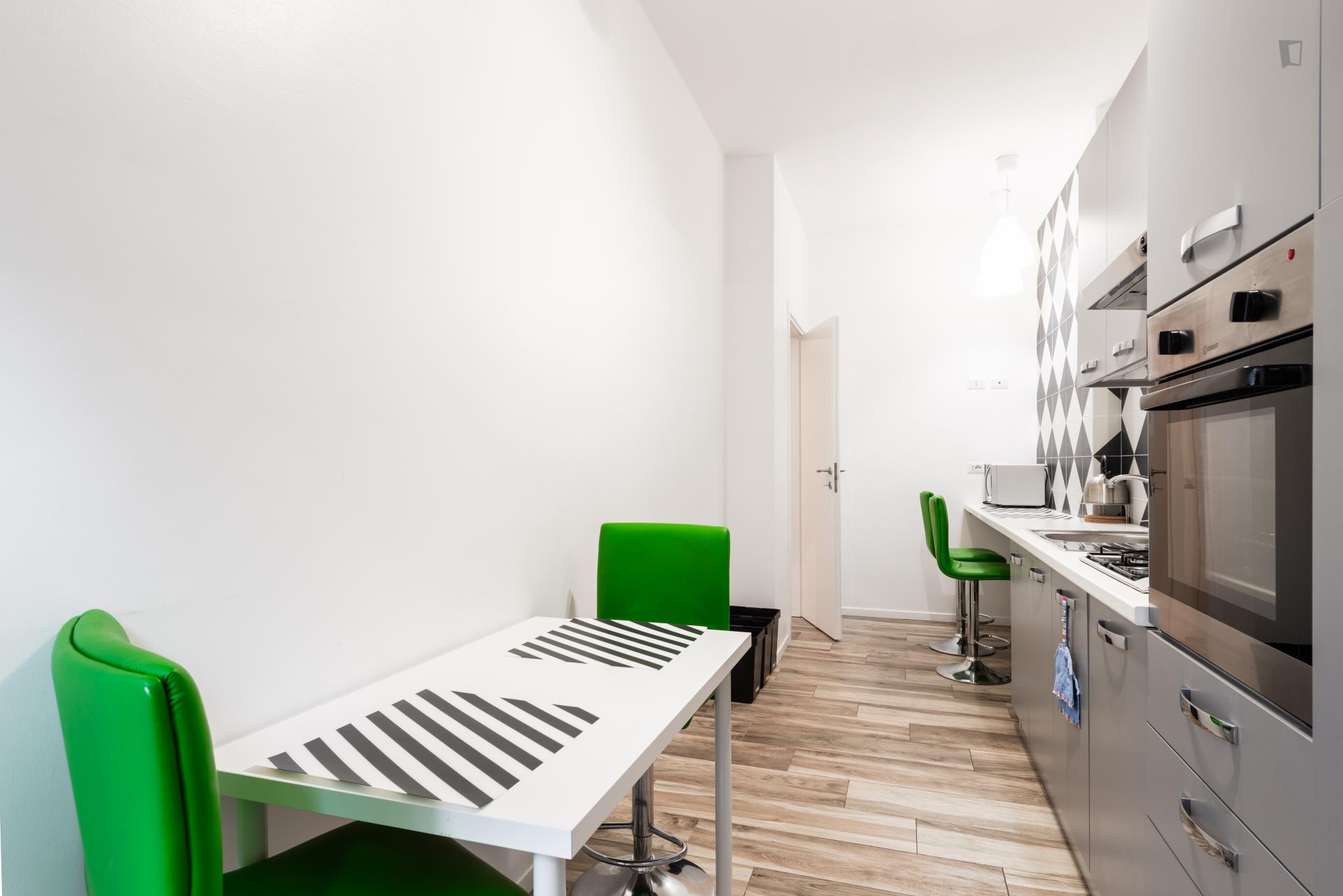 Cosy bed in a twin bedroom close to Bicocca University