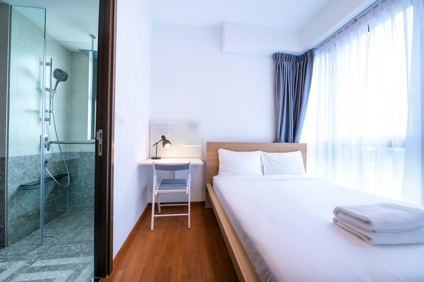 Master Bedroom - Stunning apartment near Aft Chen Li Presby Ch Bus Stop - Gallery - 7