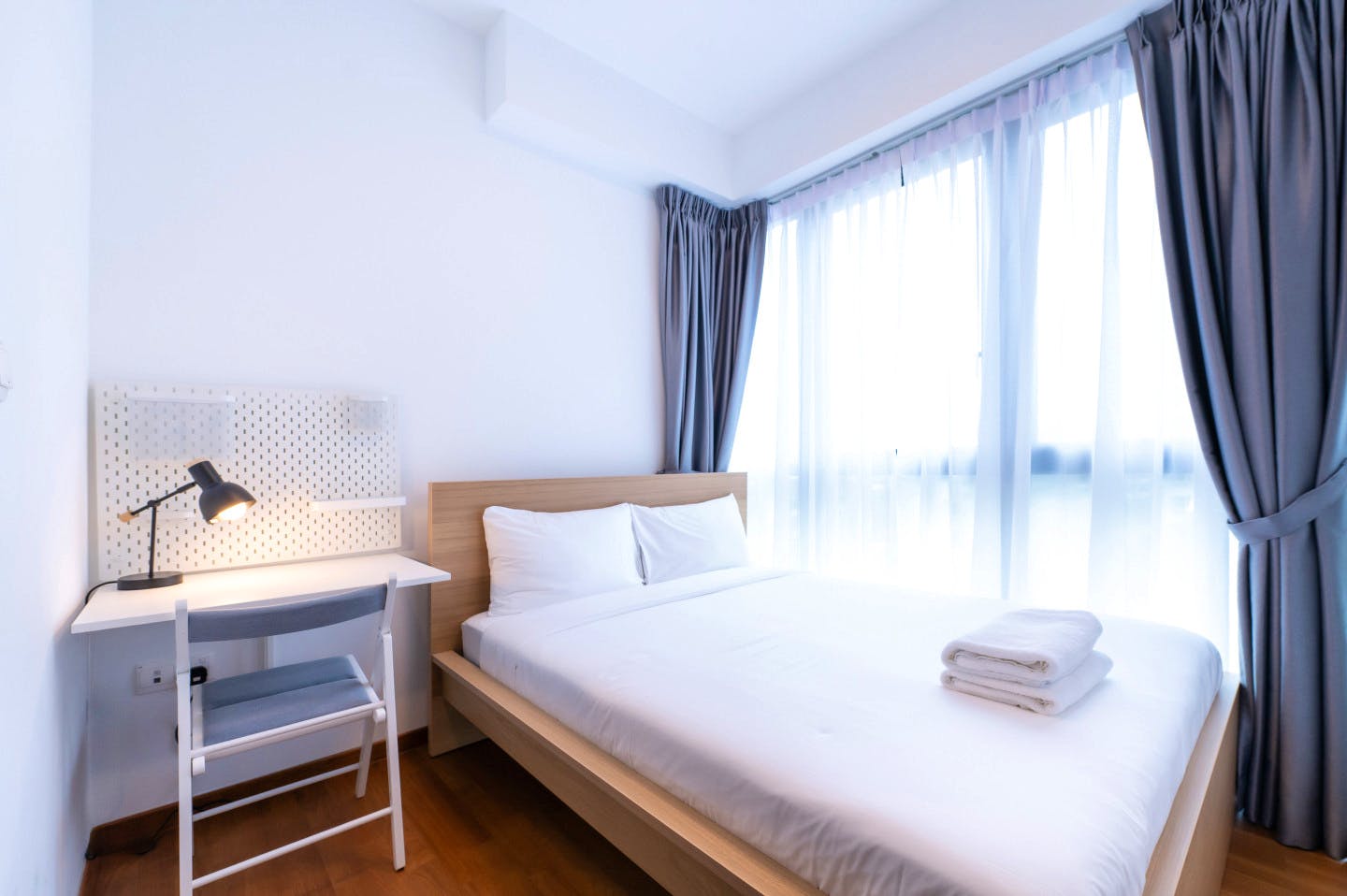 Master Bedroom - Stunning apartment near Aft Chen Li Presby Ch Bus Stop - Gallery - 6