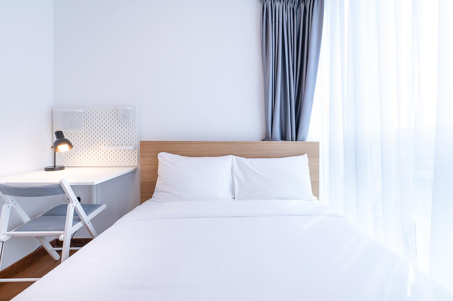  Master Bedroom  -  Stunning apartment near Aft Chen Li Presby Ch Bus Stop  - Gallery -  18