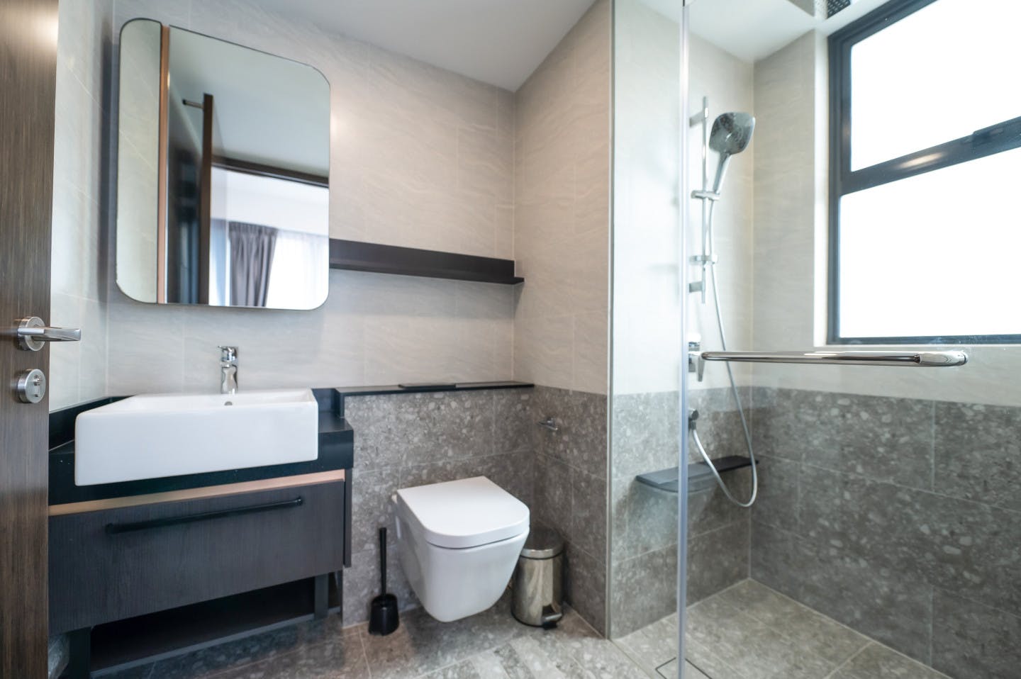  Master Bedroom  -  Stunning apartment near Aft Chen Li Presby Ch Bus Stop  - Gallery -  5