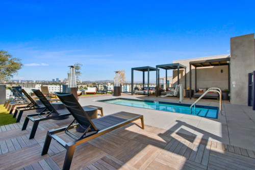 New Stylish complex minutes away from the beach and Downtown LA  - Gallery -  5