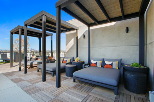 New Stylish complex minutes away from the beach and Downtown LA