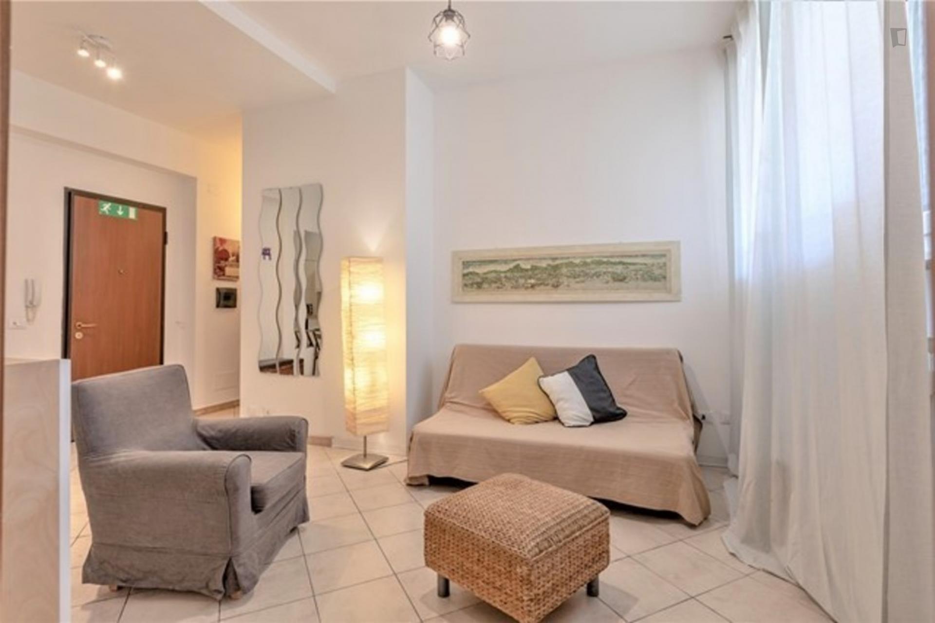 Cosy 2-bedroom apartment near Colli Albani metro station