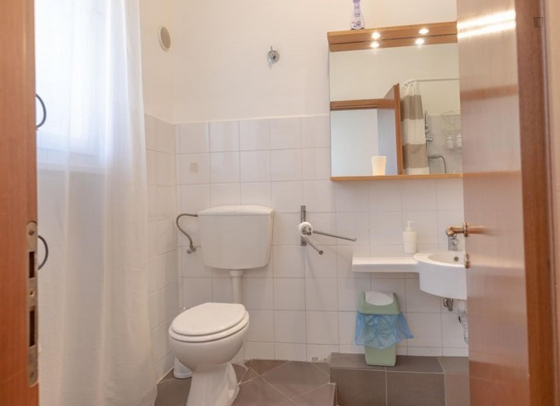 Cosy 2-bedroom apartment near Colli Albani metro station