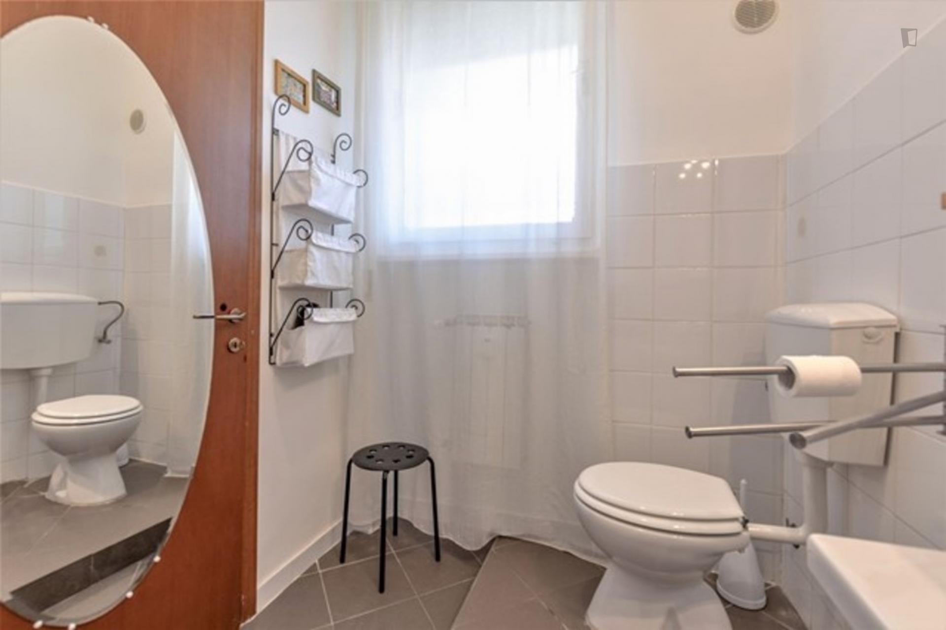 Cosy 2-bedroom apartment near Colli Albani metro station