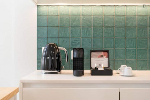 Stylish 1-bedroom apartment near Jardim do Morro - Gallery - 5