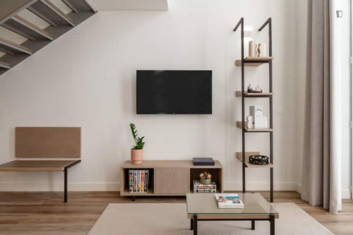 Stylish 1-bedroom apartment near Jardim do Morro - Gallery - 13